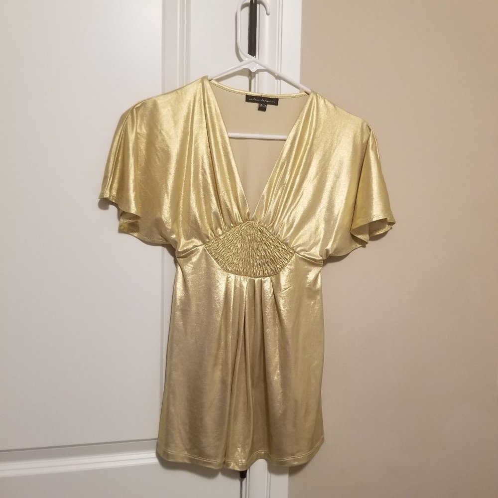 Urban Behavior gold top